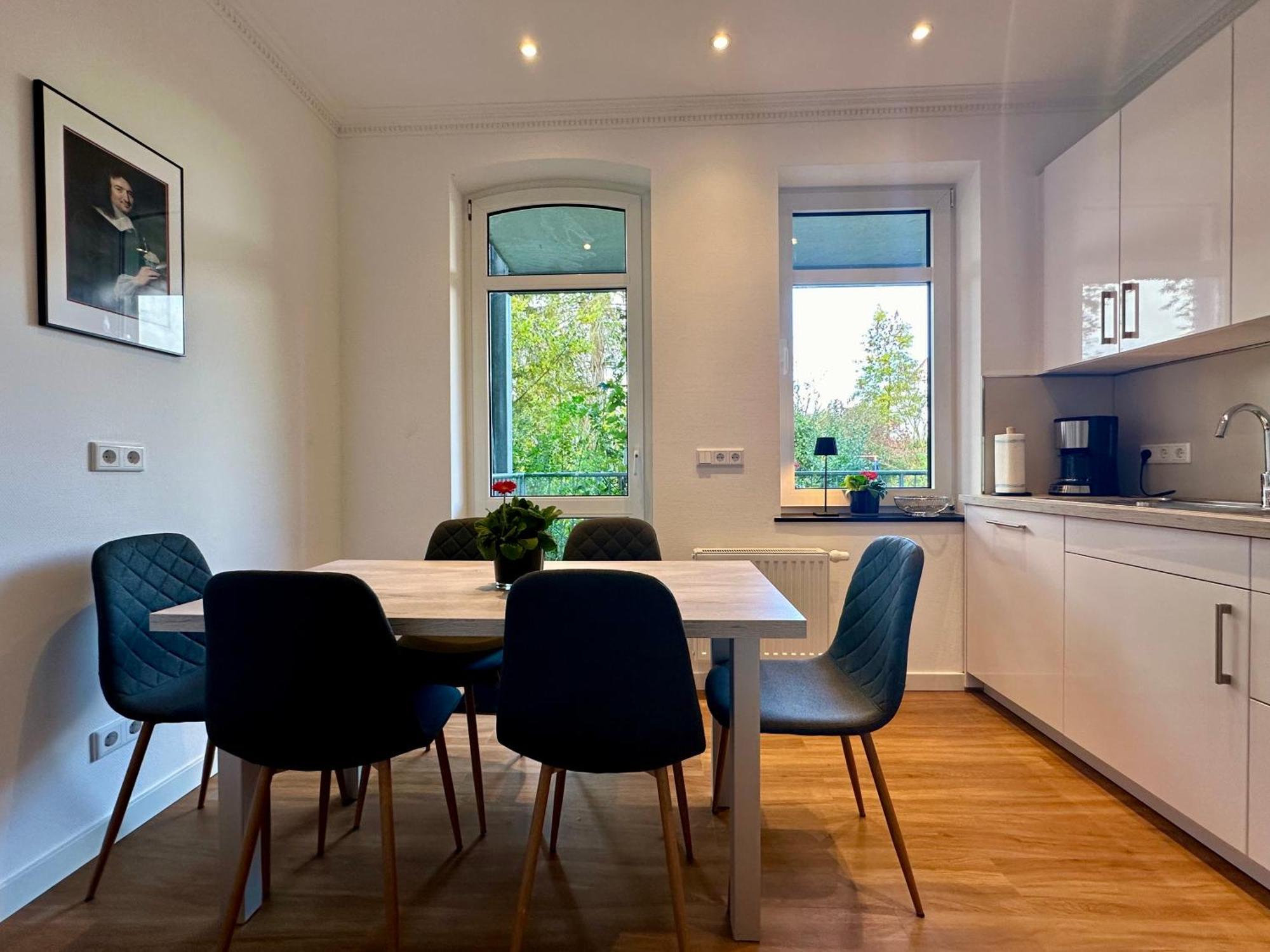 Apartment In Bad Wilhelmshoehe Mit Grossem Balkon Im Gruenen Und Kostenfreien Parkplaetzen Kassel Ngoại thất bức ảnh