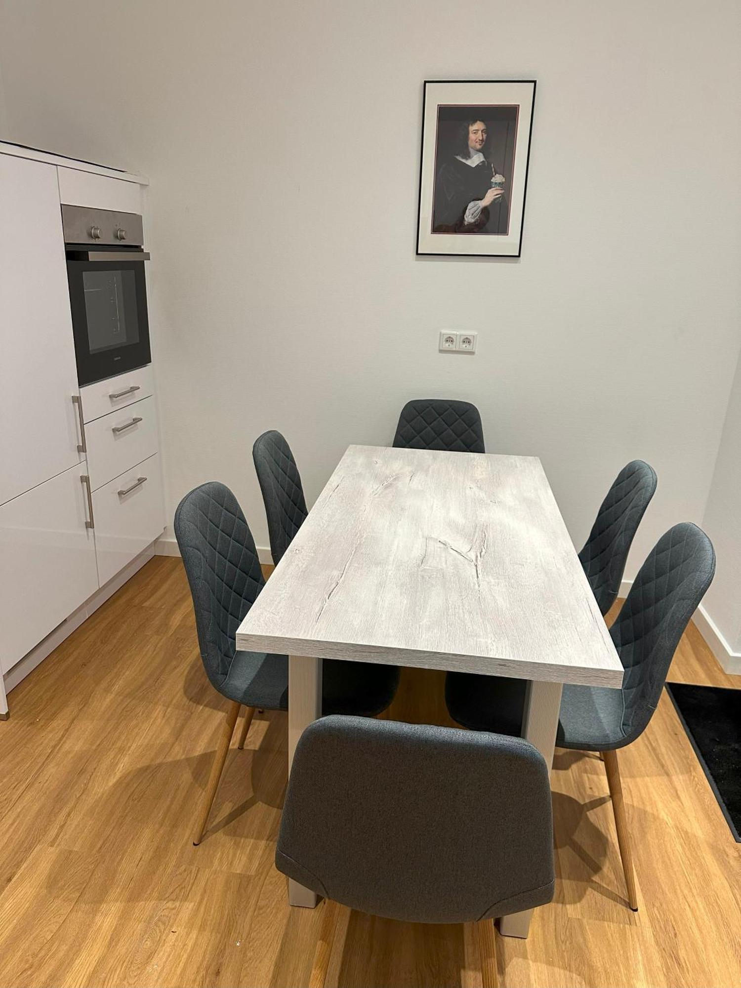 Apartment In Bad Wilhelmshoehe Mit Grossem Balkon Im Gruenen Und Kostenfreien Parkplaetzen Kassel Ngoại thất bức ảnh